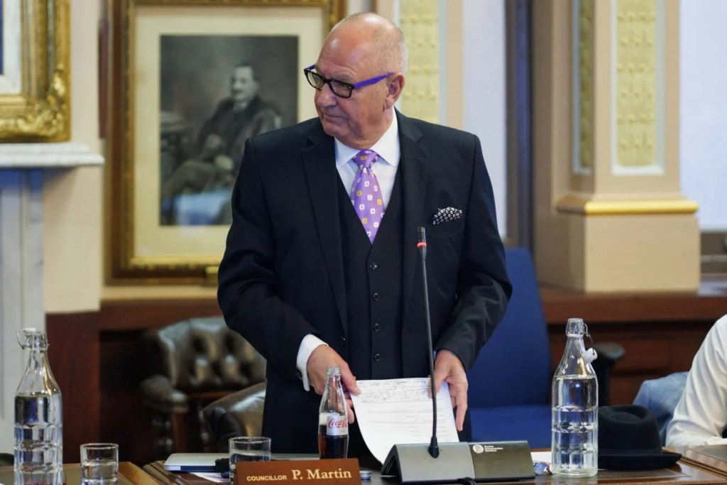 Thumbnail for Adelaide City councillor apologises for ‘misogyny’ claims