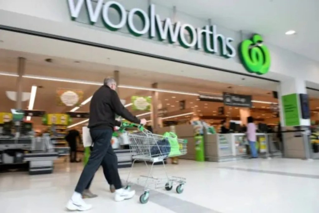 Thumbnail for Questions stack up as Woolworths faces shareholder showdown