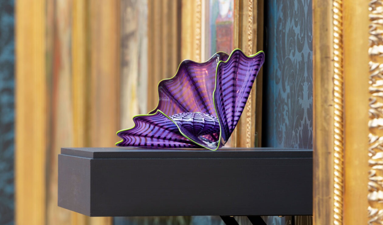 Installation view: 'Imperial iris Persian pair' by Dale Chihuly, Art Gallery of South Australia. Photo: Saul Steed / supplied