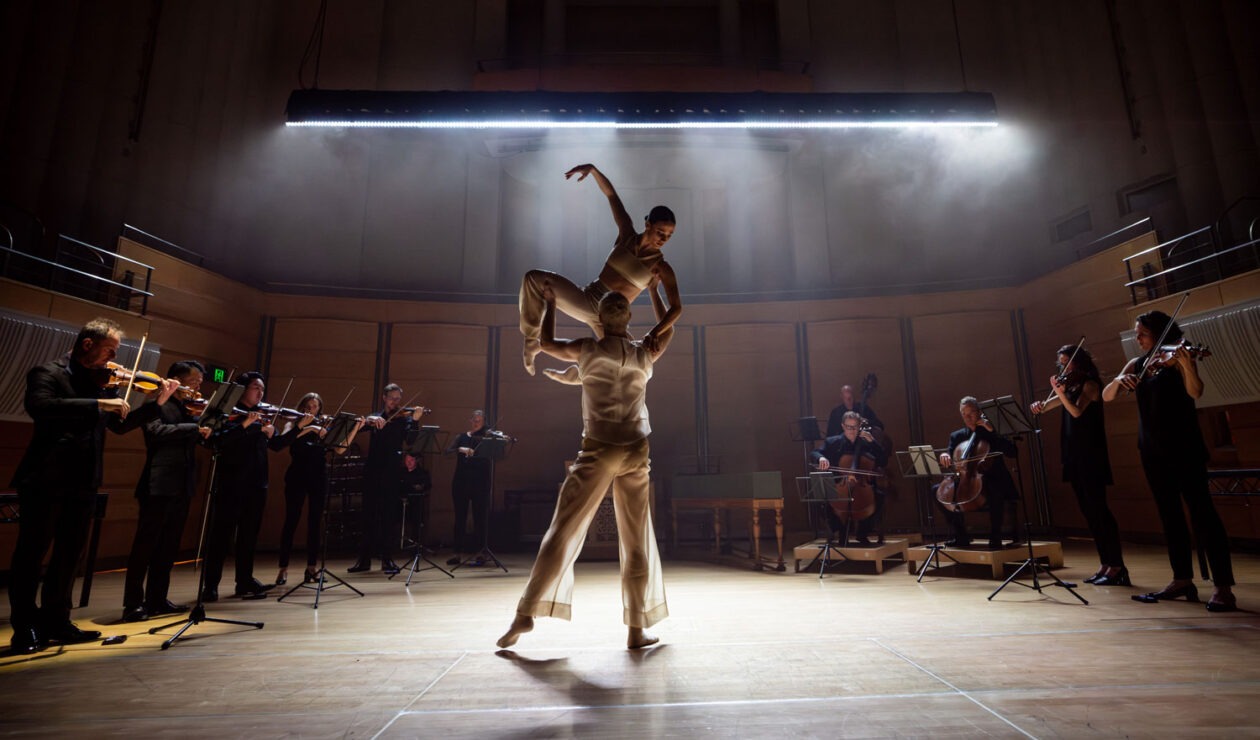The Australian Chamber Orchestra has collaborated with Sydney Dance Company for the immersive show 'Silence & Rapture'. Photo: Daniel Boud / supplied