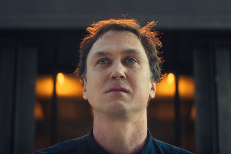Thumbnail for Film star Lars Eidinger on Dying, kangaroos and the secret of his acting success