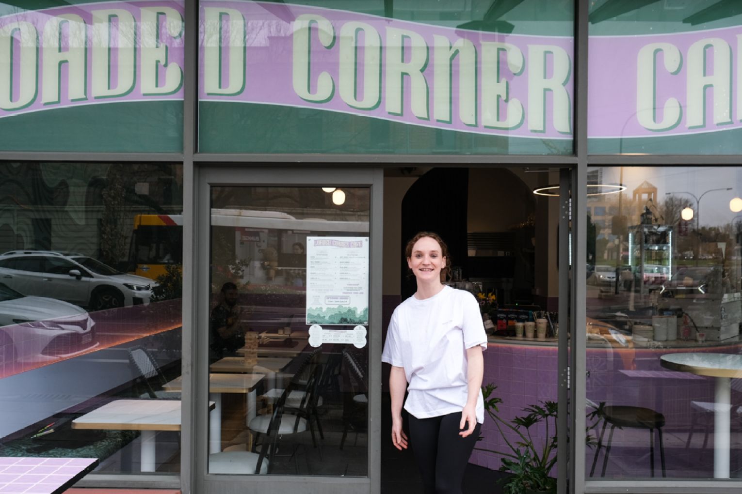 Loaded Corner Cafe. These pictures: Claudia Dichiera. 