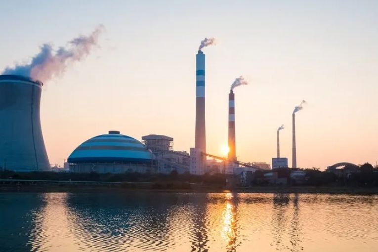 Thumbnail for How long can a fleet of ‘old clunkers’ prop up Queensland’s energy future