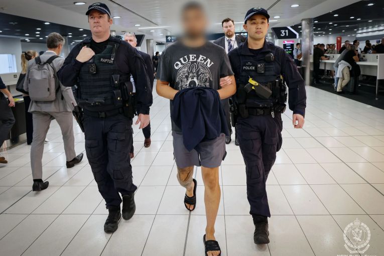 Thumbnail for Man extradited to Sydney to face killing charge over house invasion