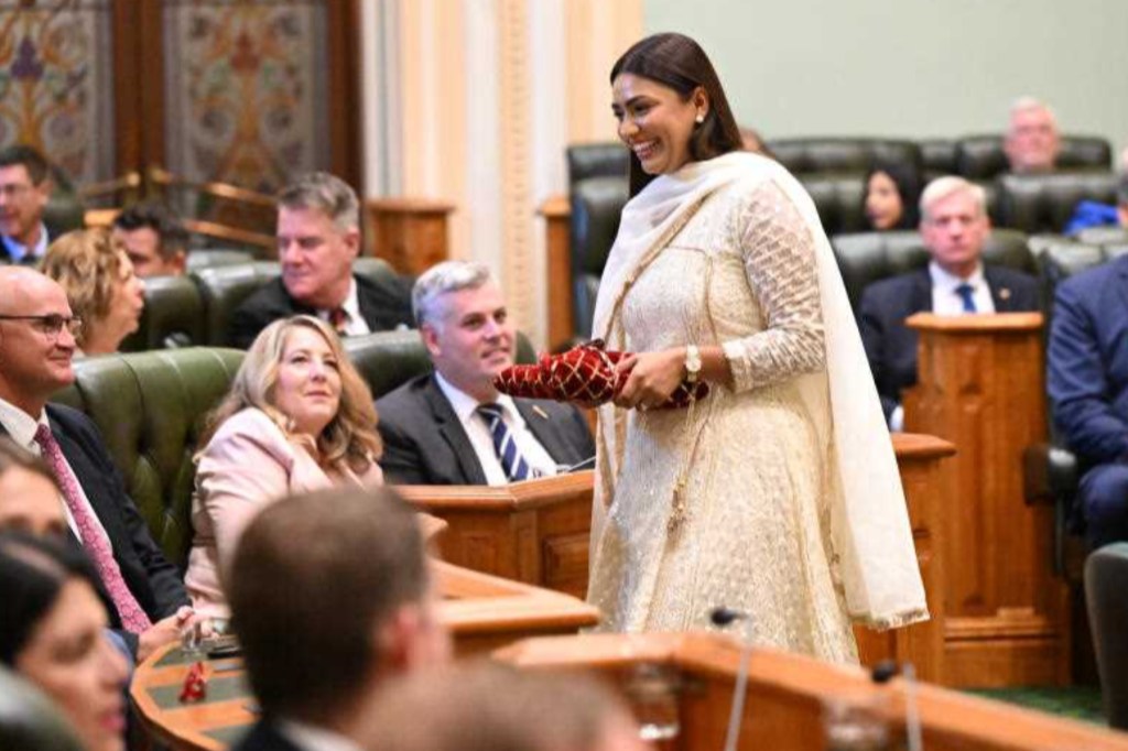 Thumbnail for Historic day as MPs sworn into fresh parliament