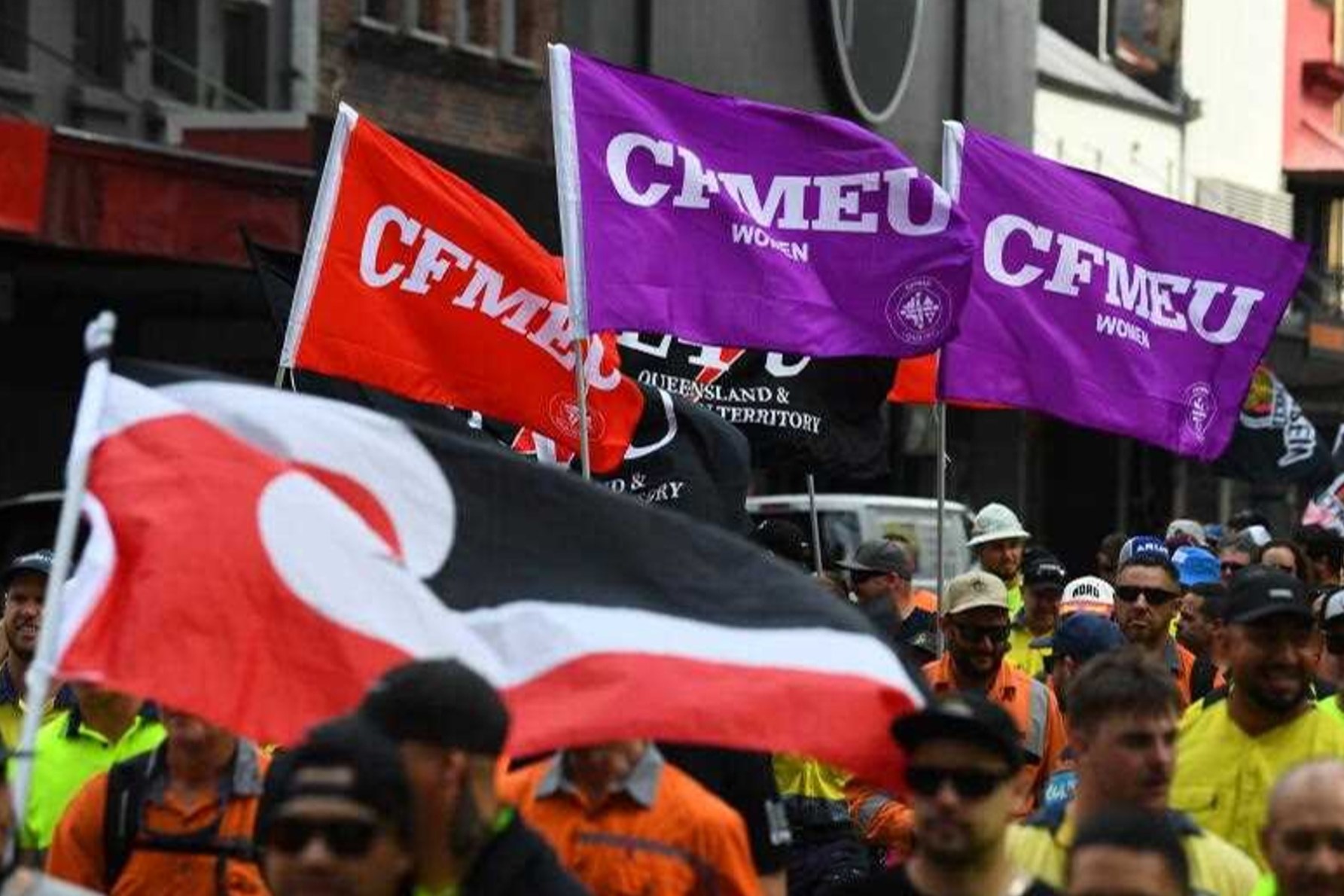 A construction agreement with the CFMEU has been put on hold by the new Queensland government. Photo: Jono Searle / AAP