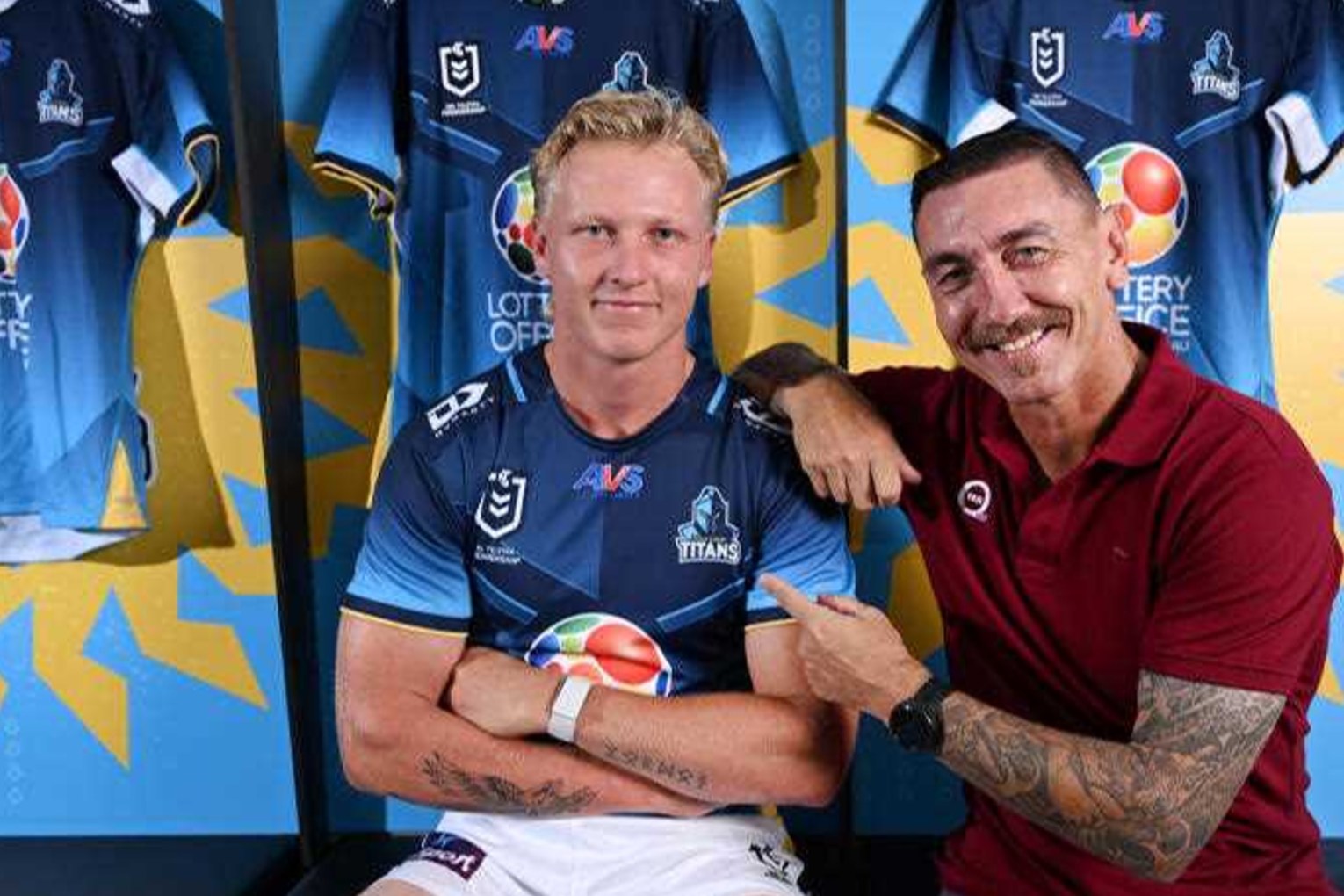 Carter Gordon has welcomed Mat Rogers (r) as a mentor in his transition from rugby union to NRL. Photo: Darren England/AAP