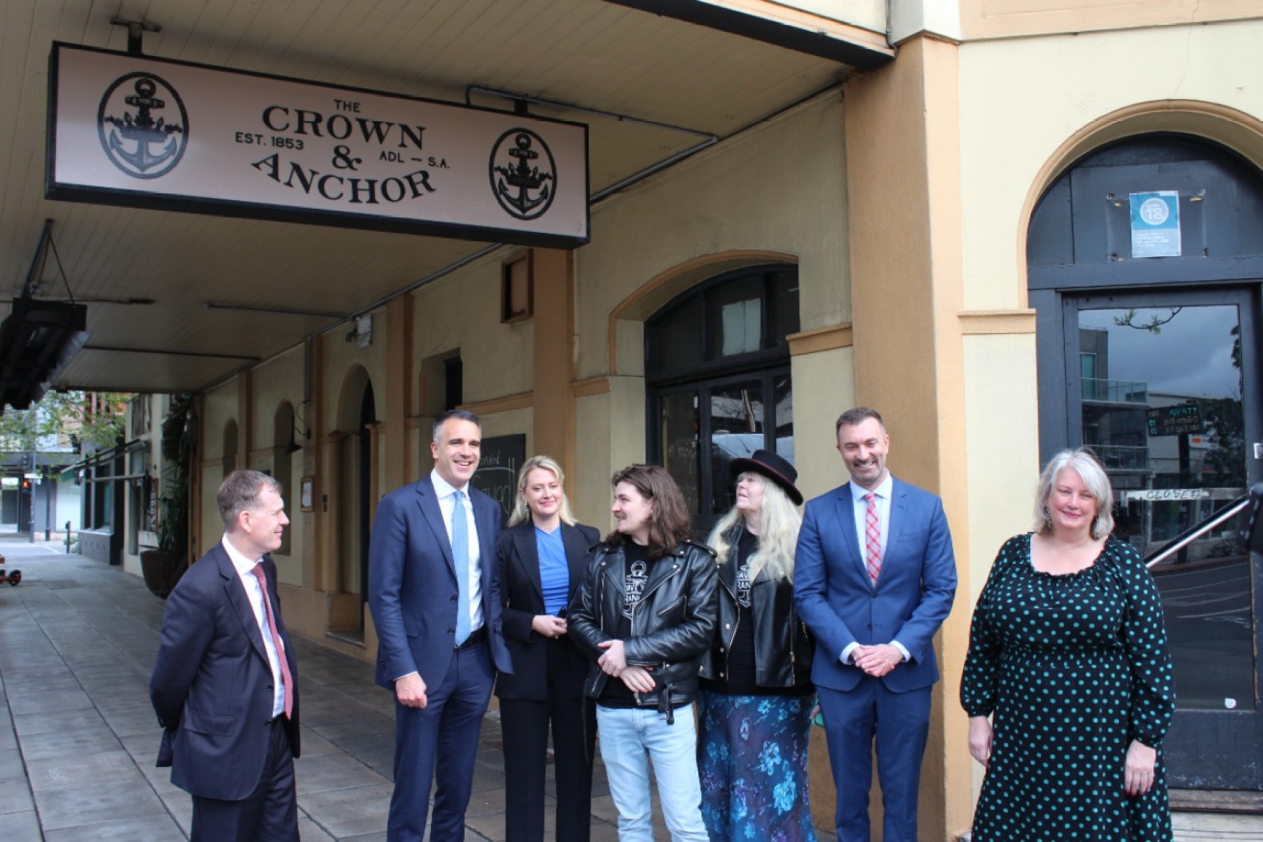 Planning Minister Nick Champion, Premier Peter Malinauskas, Adelaide MP Lucy Hood, Save the Cranker board members Patrick Maher and Christina Slater and SA Greens MLCs Robert Simms and Tammy Franks at the Crown & Anchor. Photo: David Simmons / InDaily