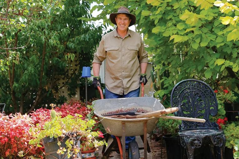Thumbnail for Gardening jobs for summer