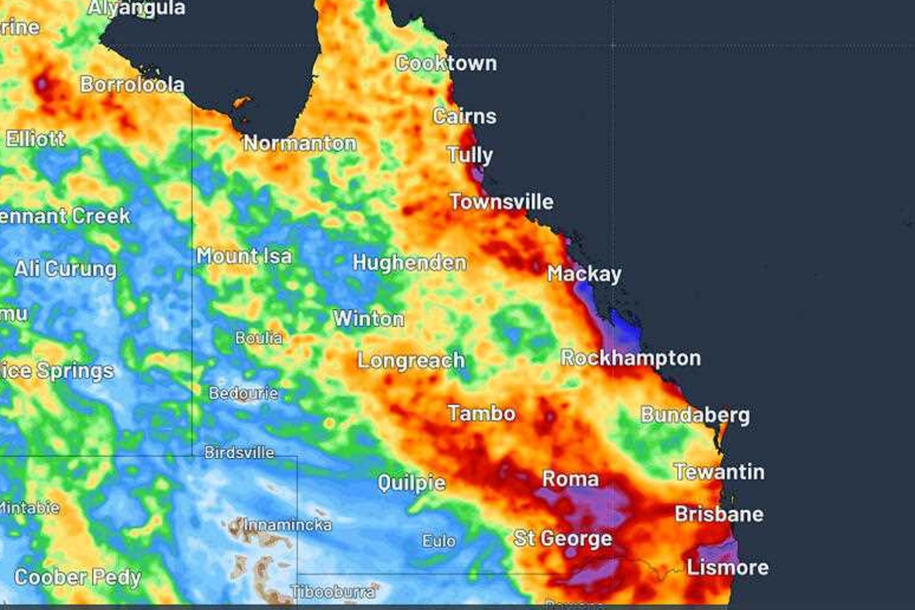 A low pressure system could form, increasing the risk of flooding to coastal towns in Queensland. Image: Weatherzone/AAP