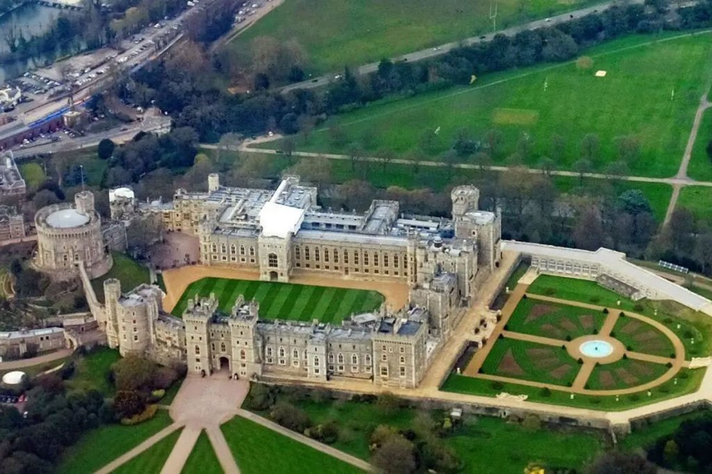 Thumbnail for Dramatic break-in at Windsor Castle estate as William, Kate, kids sleep