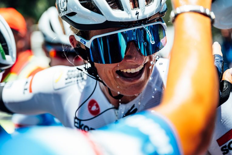 Woman cyclist in the Santos tour down under