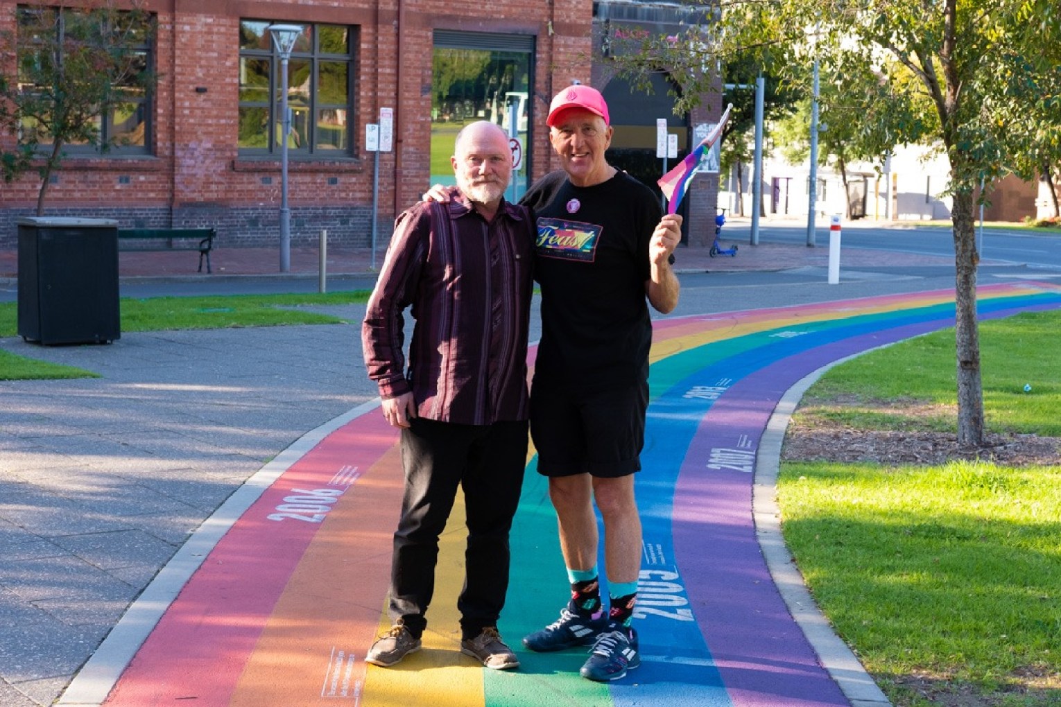 From L–R: Neil Clegg and Will Sergeant.