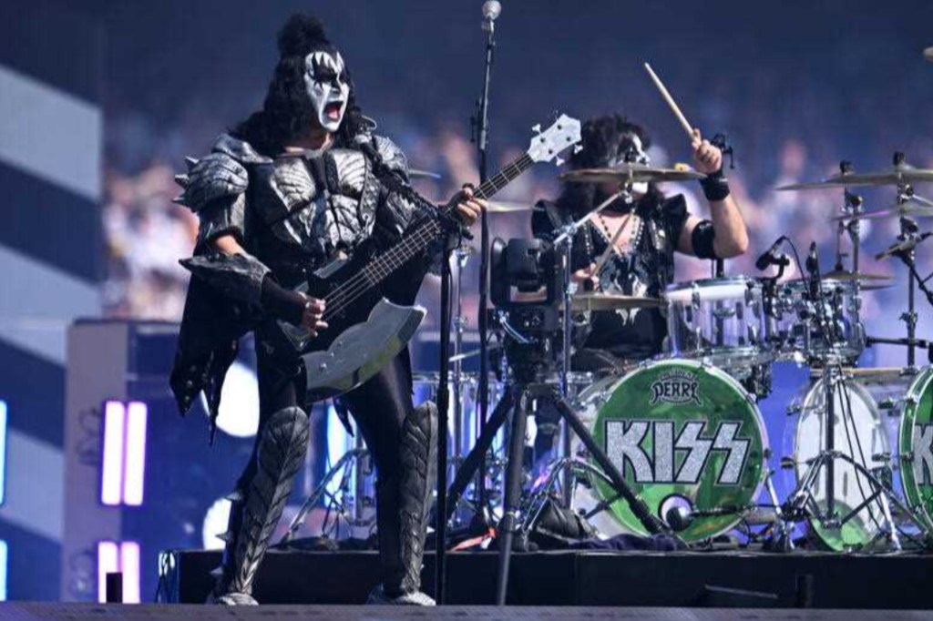 Thumbnail for Gene Simmons of KISS: ‘Rock music is still dead’