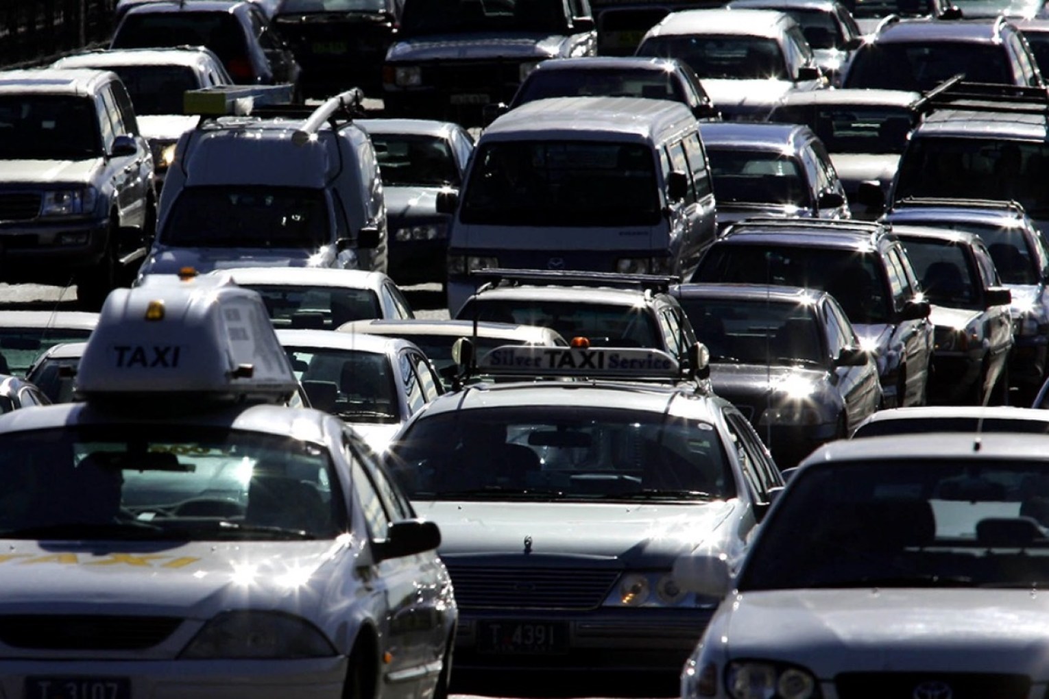 While car emissions decreased, the size of the average vehicle in Australia increased.  Photo: AAP