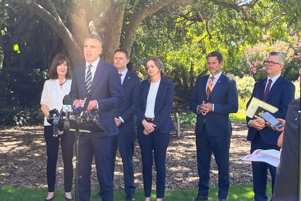 A new cabinet was sworn in this morning following the retirement Dan Cregan MP from parliament. Photo: Charlie Gilchrist/InDaily