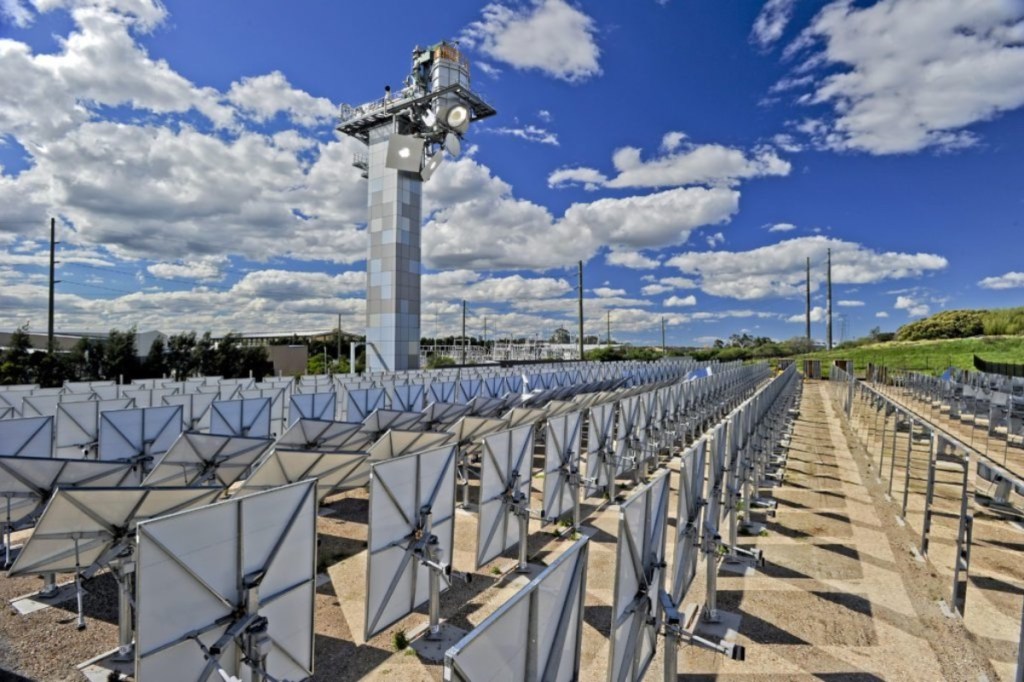 Innovative Pilot Plant to Produce Green Hydrogen from Water and Sunlight in Australia