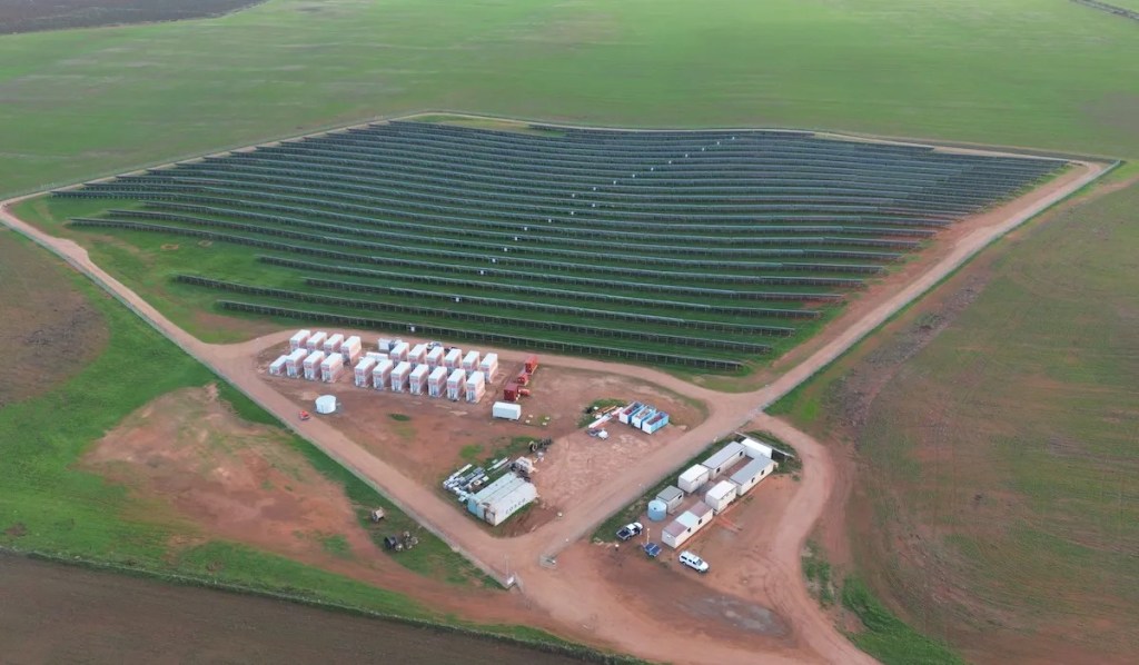 Thumbnail for Yadlamalka Energy turns on battery storage and solar project at Port Pirie