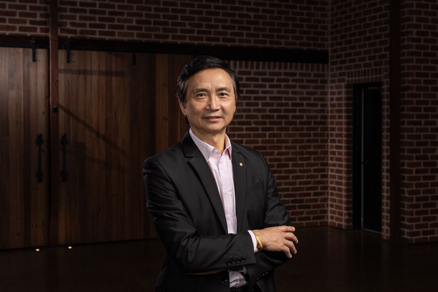 The honours keep coming for Queensland Ballet's former artistic director Li Cunxin, who has just been presented with the Prix de Lausanne 2025 Lifetime Achievement Award in Switzerland.