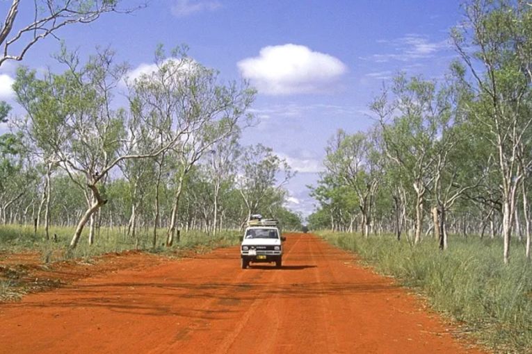 Thumbnail for Labor promises nationwide mobile coverage