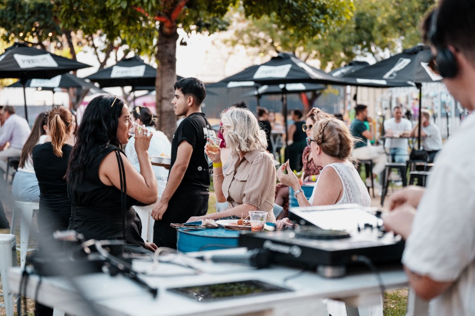 Fool's Paradise free music and activities, council activations and exhibitions are some of the ways you can visit the Fringe without breaking the bank. 