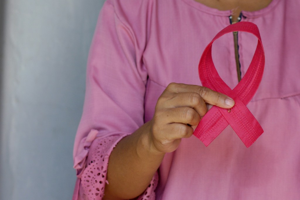 Australia's breast cancer rates are among the highest in the world, a study has found.