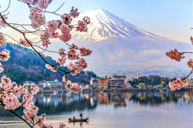 Thumbnail for Japan to double costs of top attractions