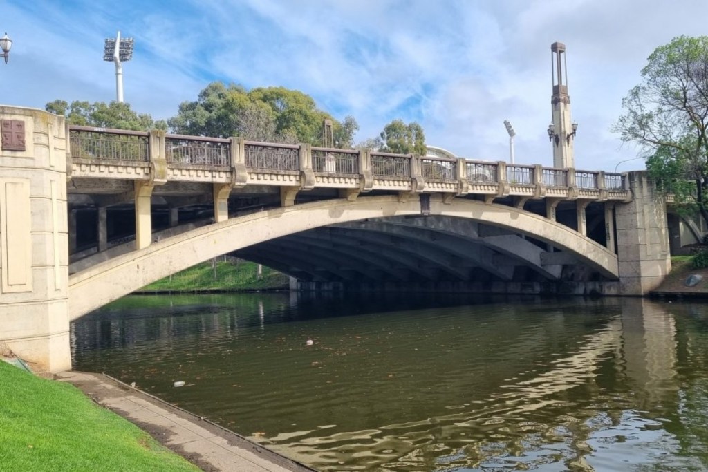 Thumbnail for Safety warning sounds over King William Rd bridge