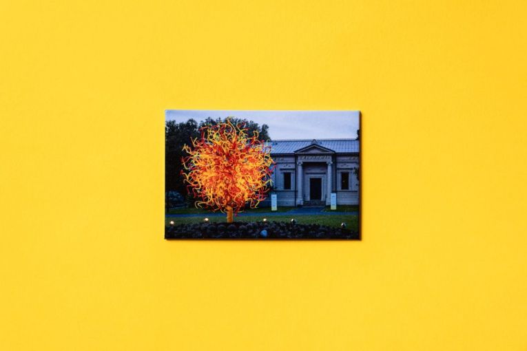 Magnet souvenir from Chihuly in the Botanic Garden - on a yellow background
