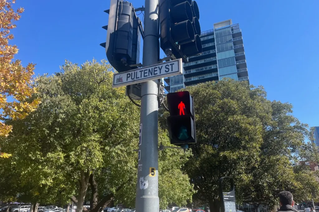 A council workshop about traffic lights points out the worst spots to cross in the city, and debunks traffic light assumptions. This picture: Isabella Kelly/InDaily