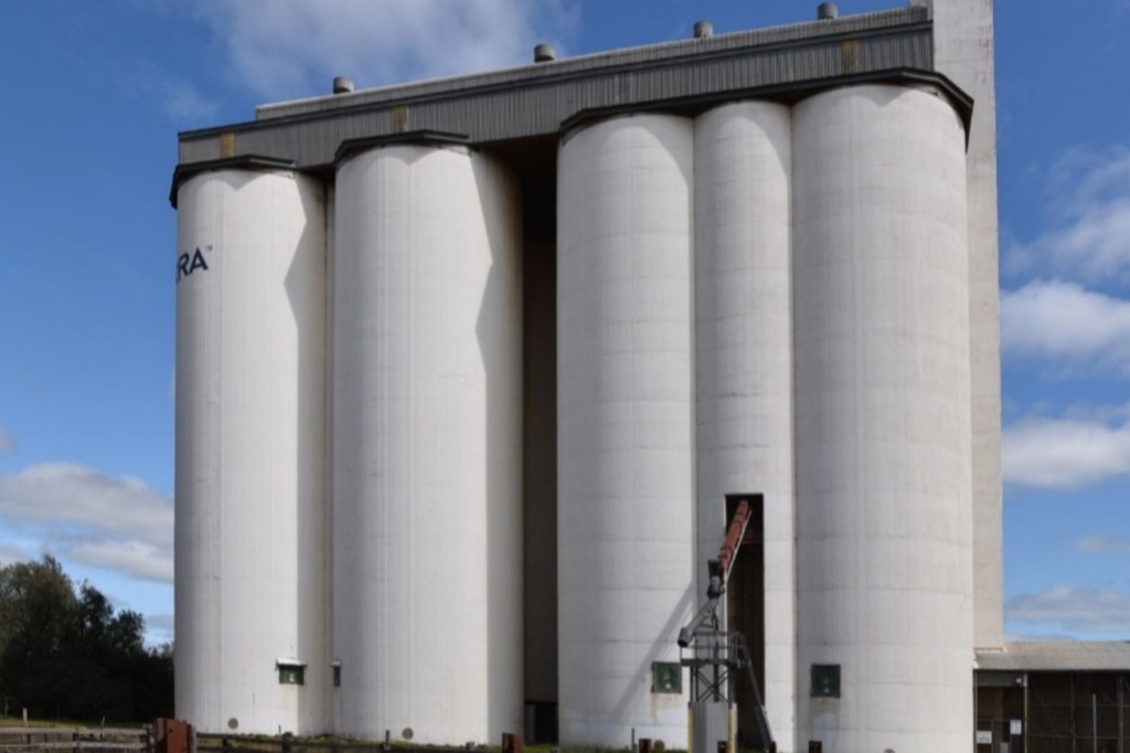 The Kapunda silos are a blank slate in the middle of town. Photo: supplied