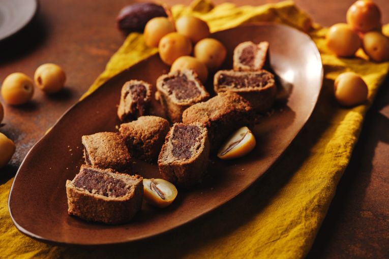 Thumbnail for Oat and date slice