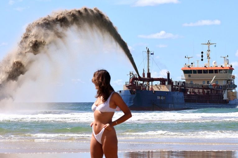 Thumbnail for Plumes of flying sand to save iconic beaches