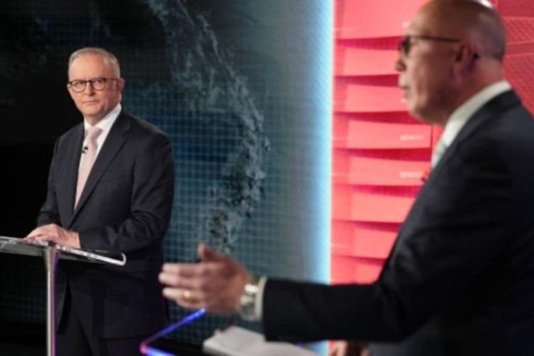 Thumbnail for Apologies and ‘lies’ fly in second leaders’ debate