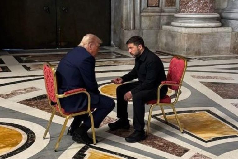 Thumbnail for US pushes peace deal after Vatican meet