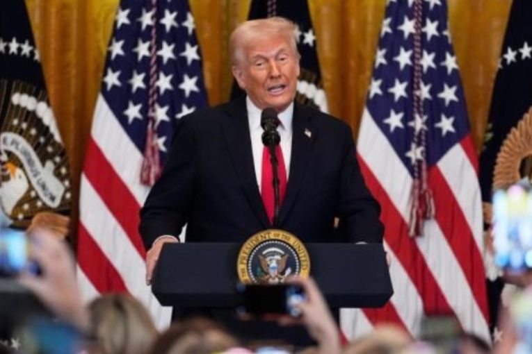 Thumbnail for Trump's popularity sinks after 100 days: Polls 