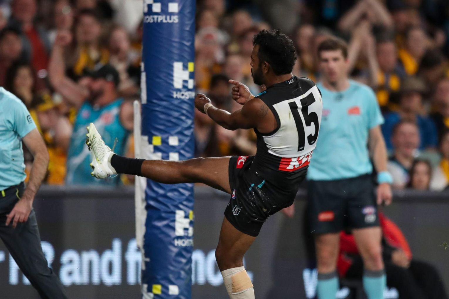 Willie Rioli (l) is back for Port Adelaide after serving his one-match suspension. Image: Matt Turner/AAP