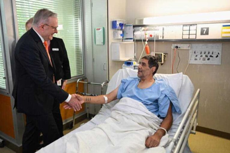 Thumbnail for PM turns to personal experience to woo voters on health