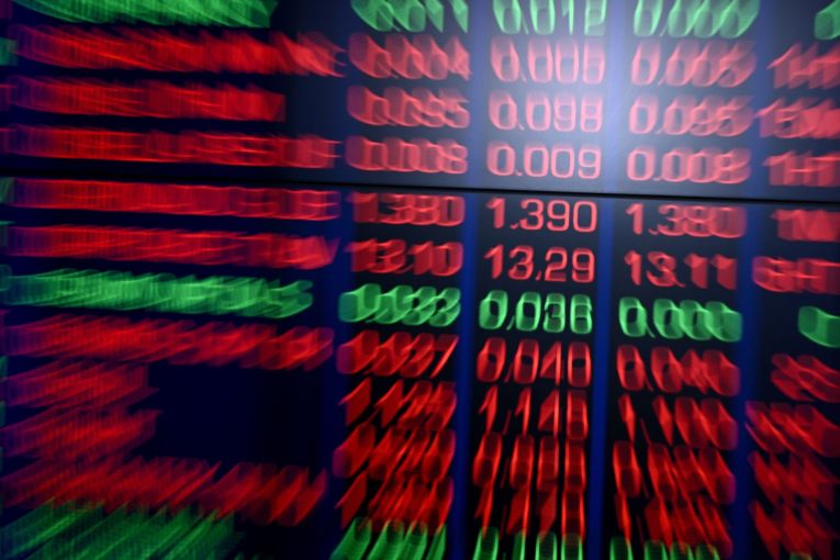 Thumbnail for Winners and Losers: SA index sluggish in last week of the financial year