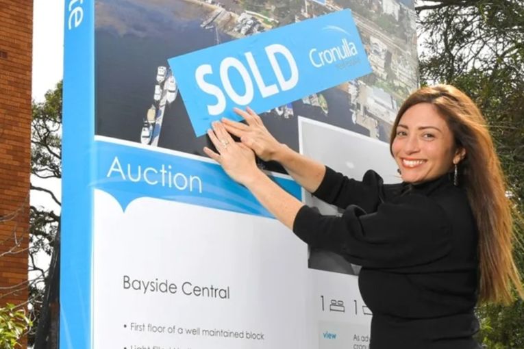 Thumbnail for Policies explained as parties woo first-time buyers