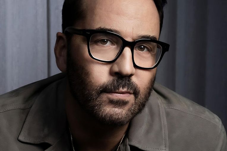 Thumbnail for The seriously funny Jeremy Piven returns Down Under