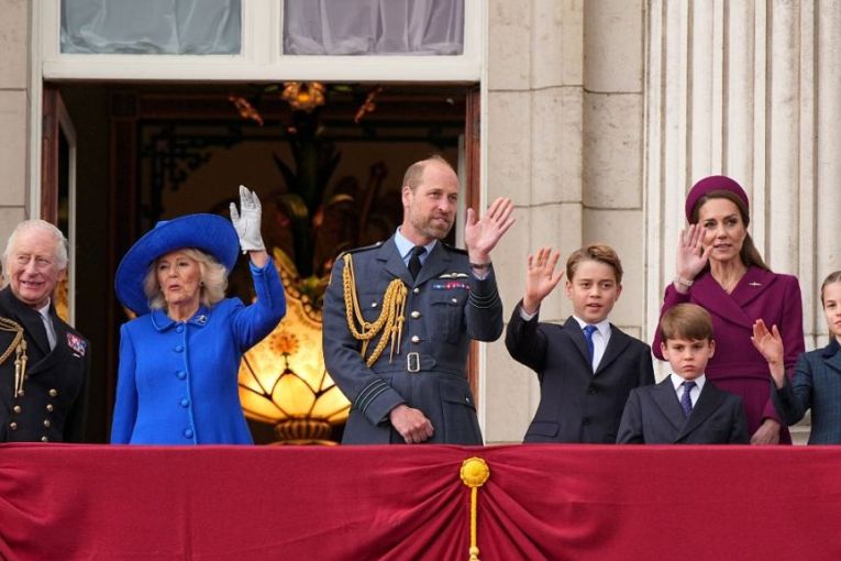 Thumbnail for Royals in united front after Harry bombshell 