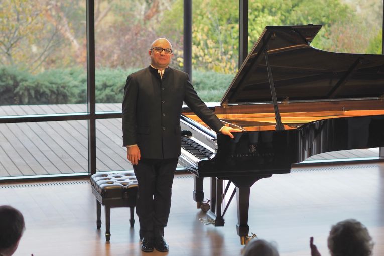 Thumbnail for Music review: Alexander Gavrylyuk at UKARIA