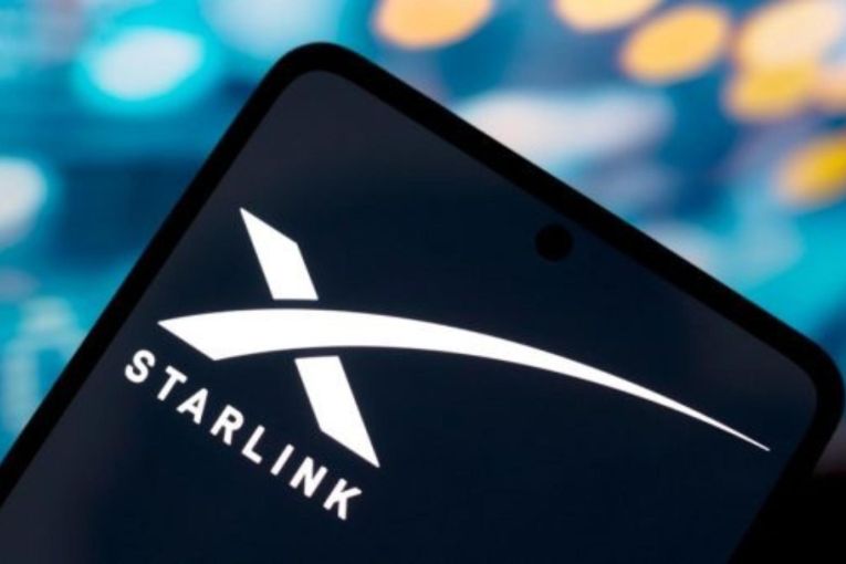 Thumbnail for Australian watchdog issues Starlink warning to Musk