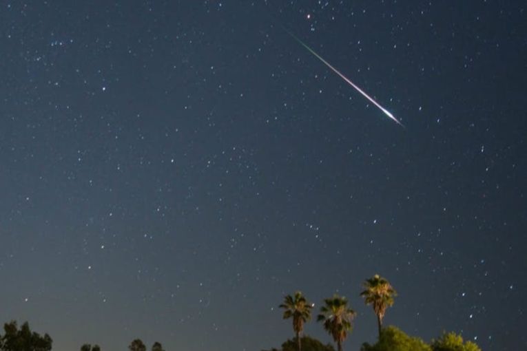 Thumbnail for Comet, rocket, space junk or meteor? Here’s how to tell your fireballs apart