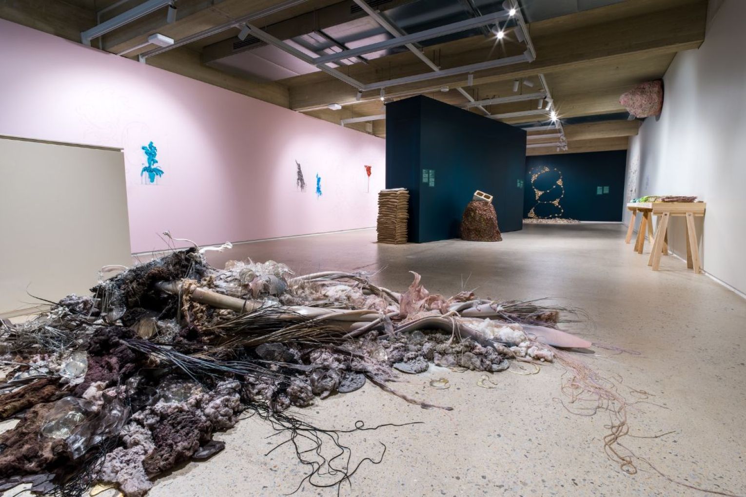 Installation view: Crosscurrents, 2025, featuring cnidølysis noeëidolon by Michael Kutschbach, 2025, Barroco Slump by Mary-Jean Richardson, 2024 — 2025, Swollen by Honor Freeman, 2025, and Wrack by Chris De Rosa, 2025. Photo: Grant Hancock / Supplied