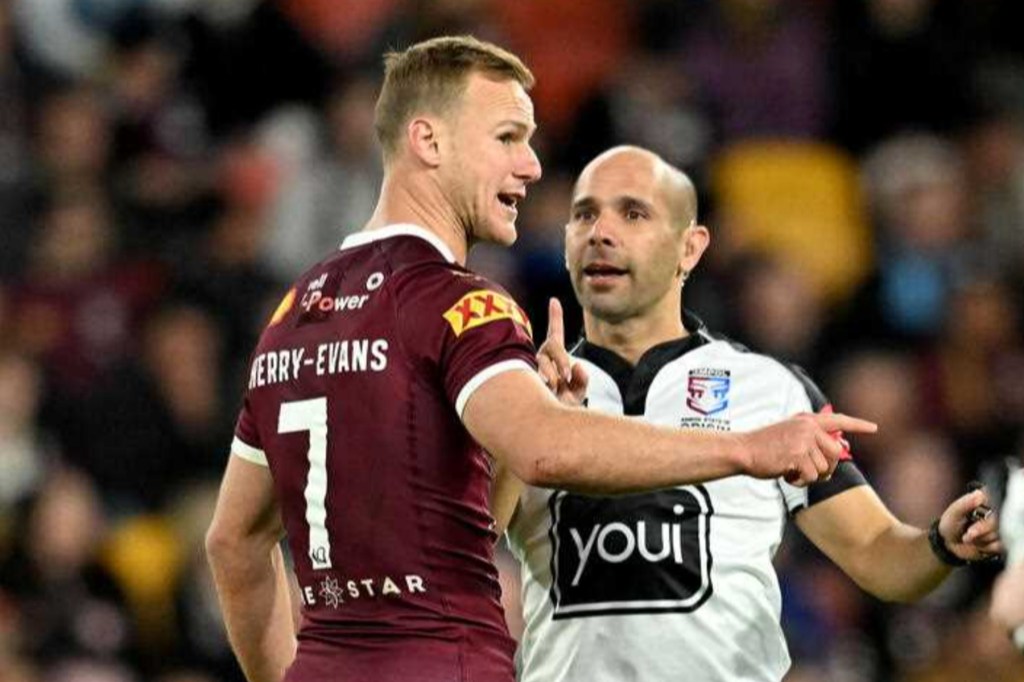 Queensland captain Daly Cherry-Evans and referee Ashley Klein during the 2022 Origin series. Photo: Darren England/AAP