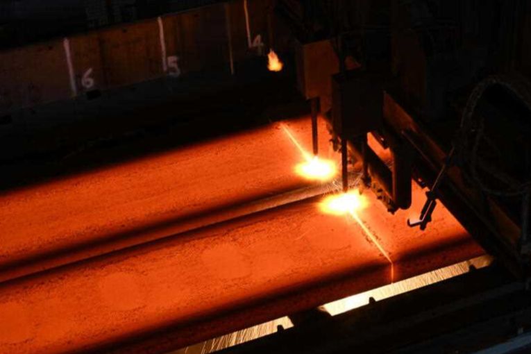 Thumbnail for Australia urged to spend big while green iron is hot