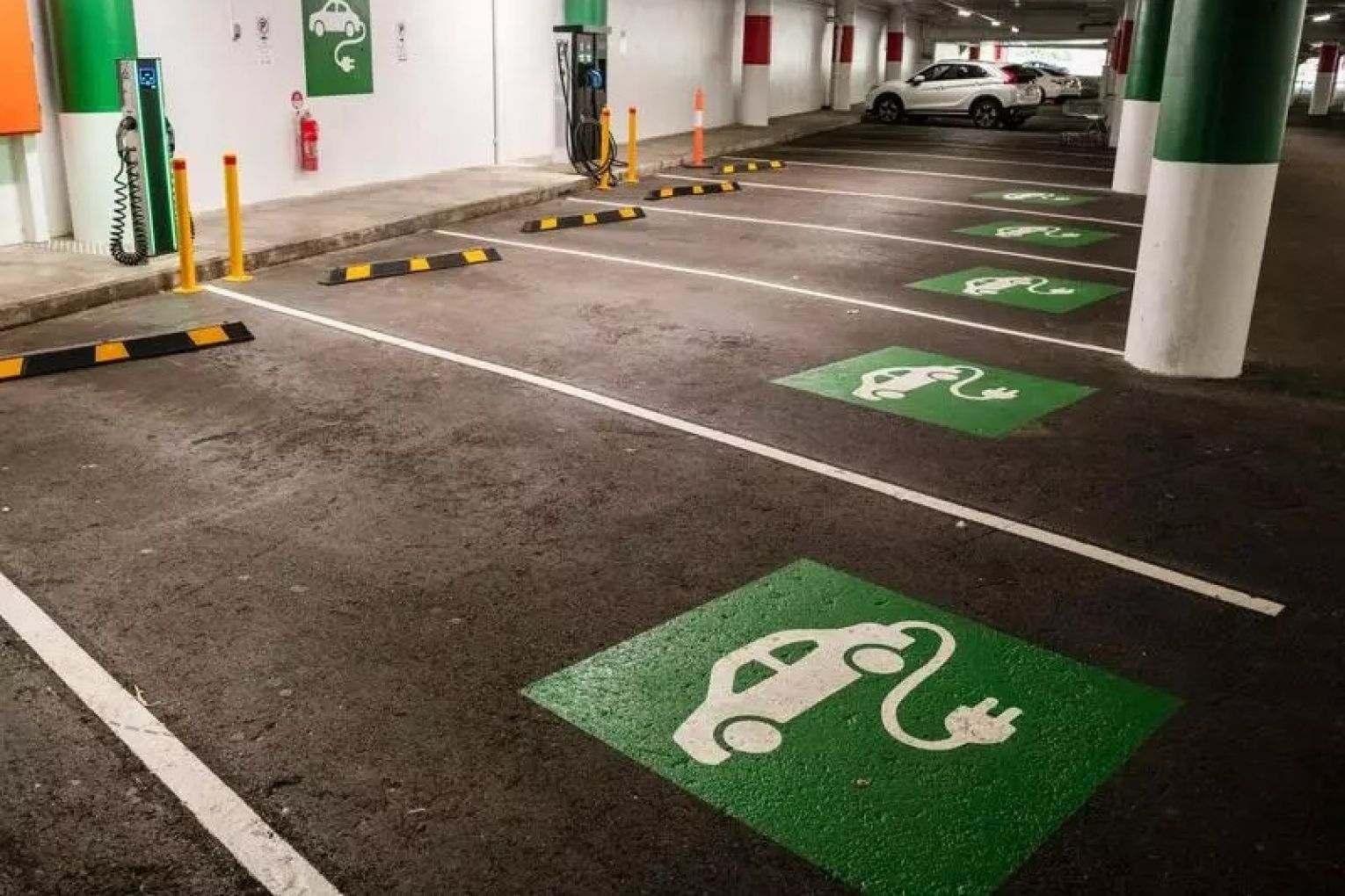 Pervasive misinformation is a significant challenge to the uptake or electric vehicles.