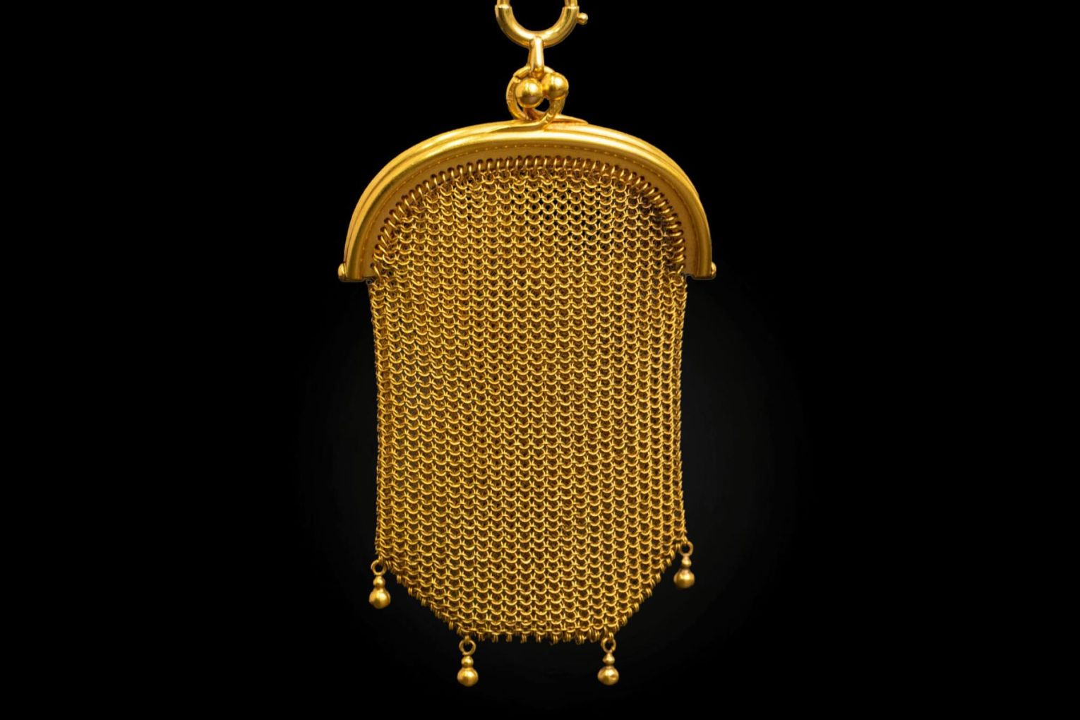 Antique gold mesh coin purse circa 1890s. This picture: supplied. 